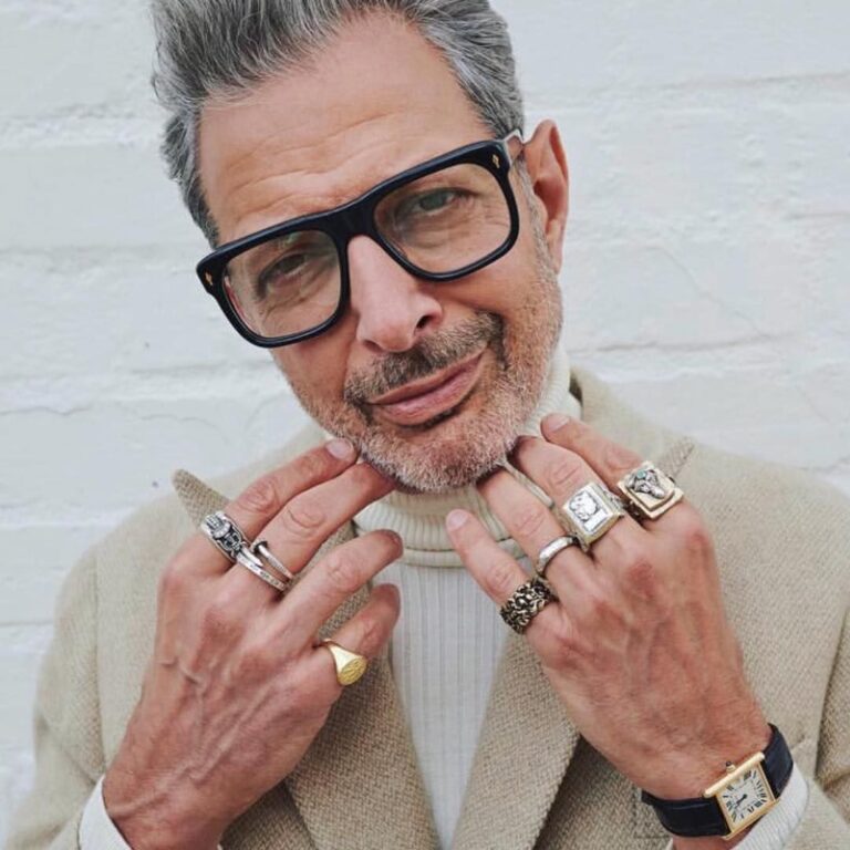 Jeff Goldblum Rocks Cartier y más
