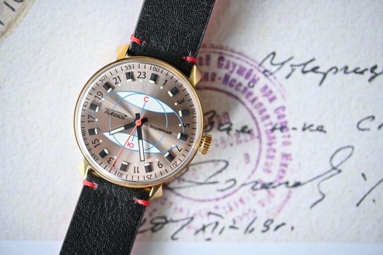 El reloj polar ruso Raketa celebra su 50 aniversario