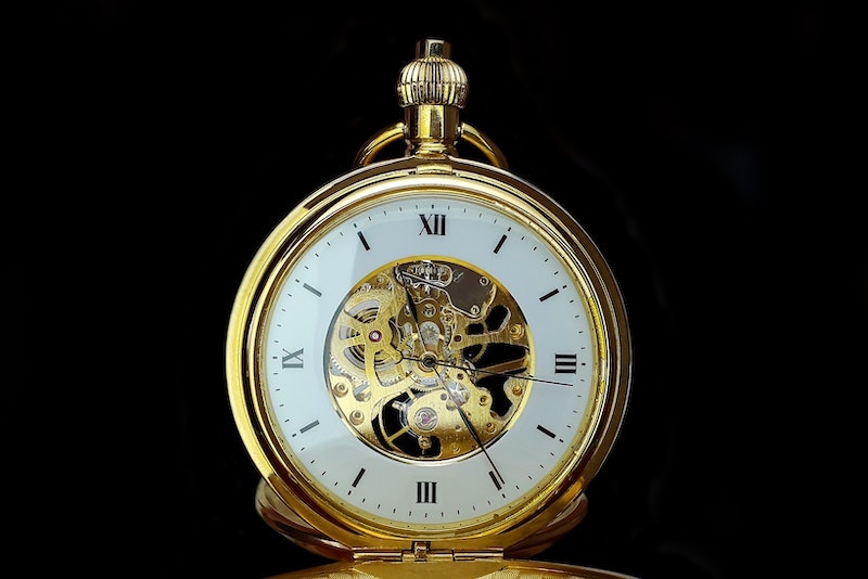 You are currently viewing The Mechanical Watch: An Emotional Port in the Digital Storm