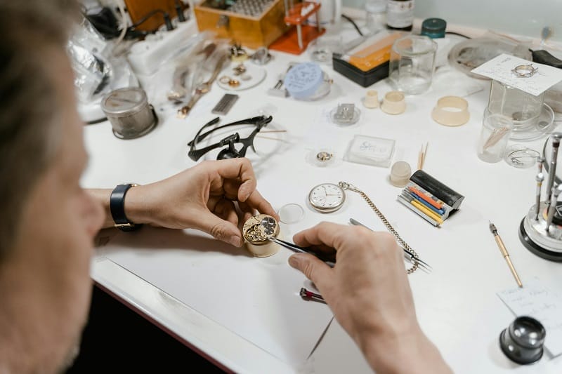 You are currently viewing Common Watch Repairs: A Fundamental Guide